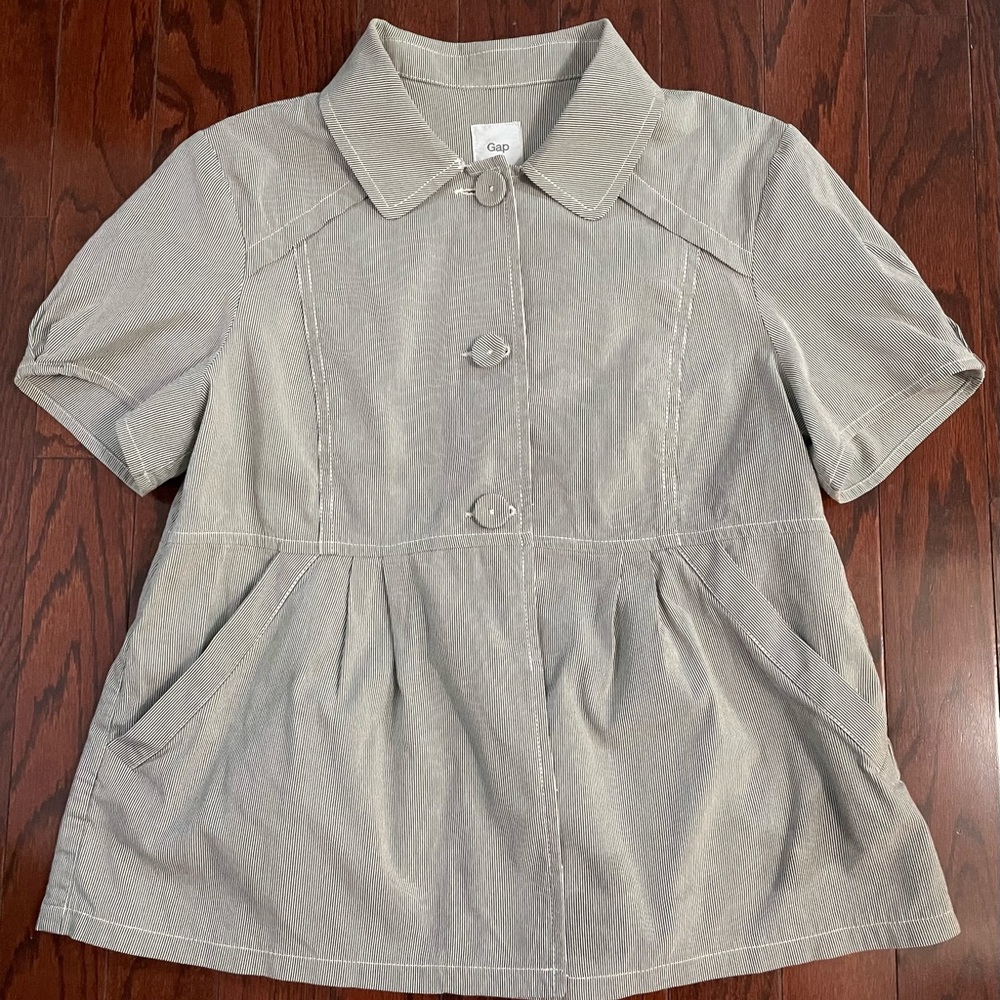Gap women’s structured peplum style jacket